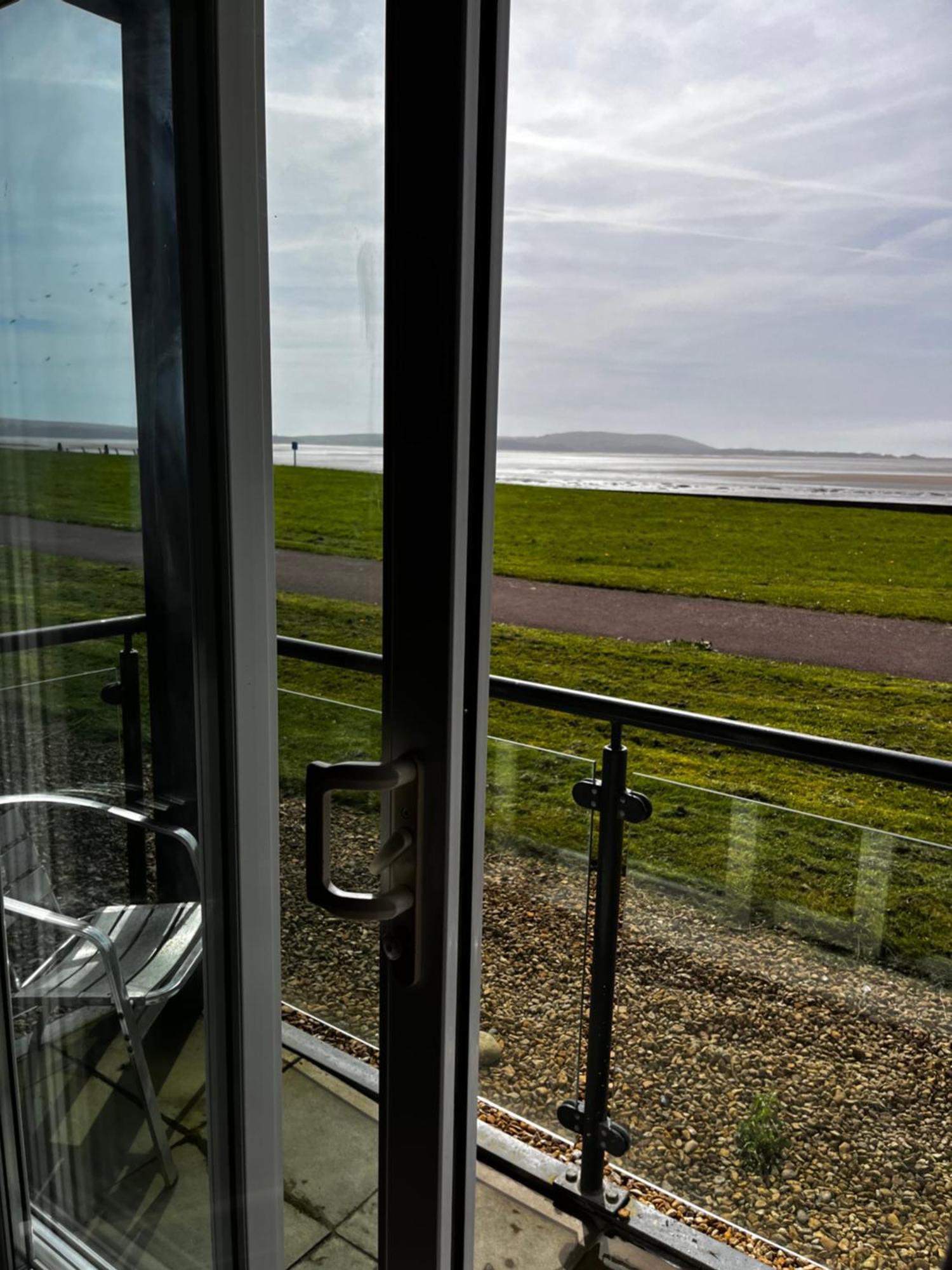 Seaside Serenity * Llanelli
